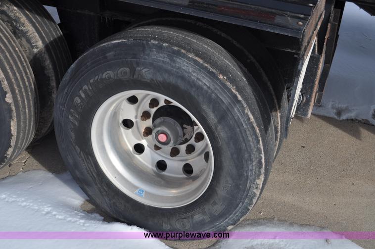 image for item G7092 2010 Aulick Aultimate 4652303 live bottom trailer