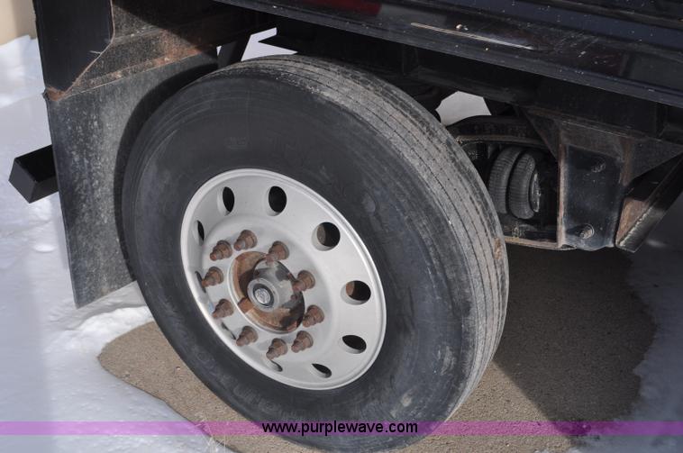 image for item G7092 2010 Aulick Aultimate 4652303 live bottom trailer