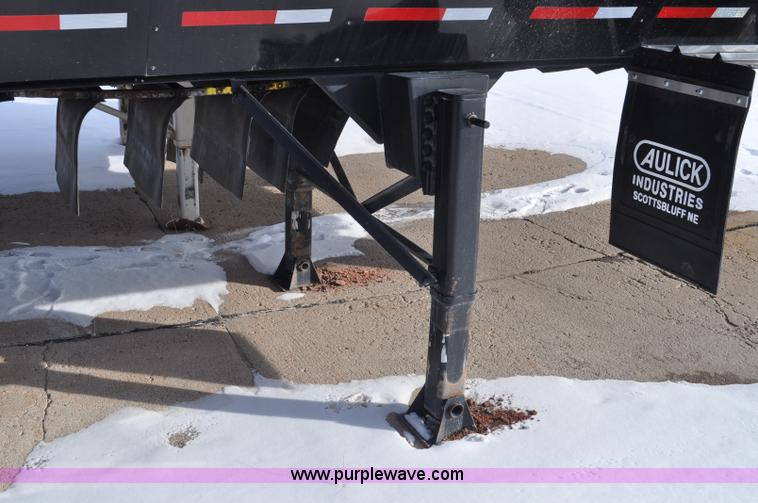 image for item G7092 2010 Aulick Aultimate 4652303 live bottom trailer