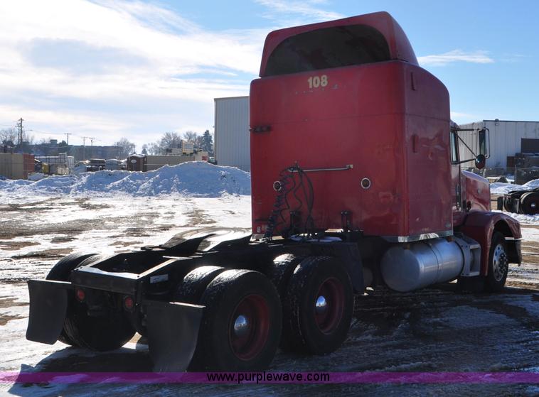 image for item G7095 1995 Peterbilt 377 semi truck