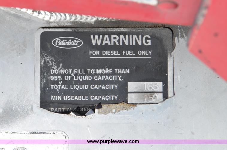 image for item G7095 1995 Peterbilt 377 semi truck