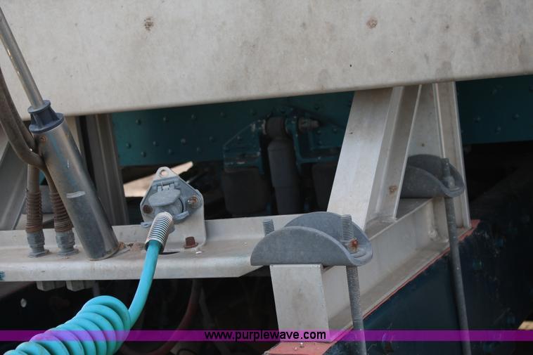 image for item J1344 1995 Peterbilt 378 semi truck