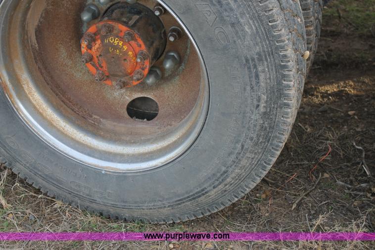 image for item J1344 1995 Peterbilt 378 semi truck