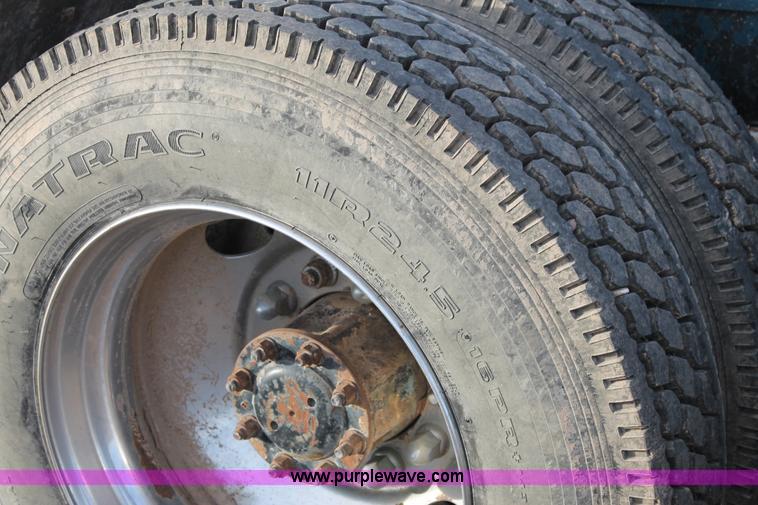 image for item J1344 1995 Peterbilt 378 semi truck