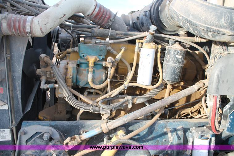 image for item J1344 1995 Peterbilt 378 semi truck