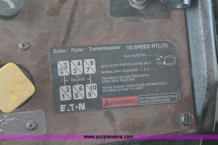 image for item J1344 1995 Peterbilt 378 semi truck