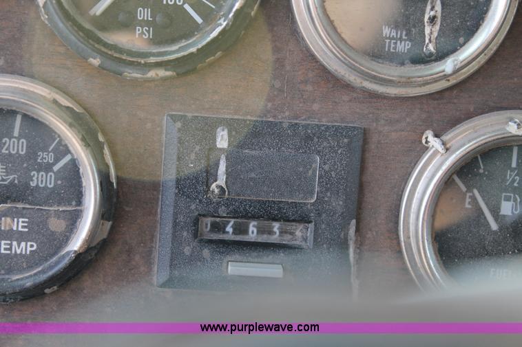 image for item J1344 1995 Peterbilt 378 semi truck