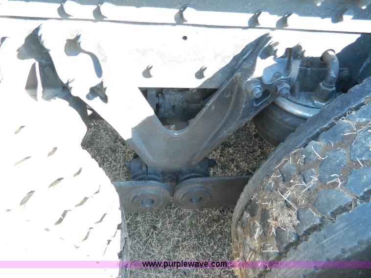 image for item J5152 1998 Kenworth T600 semi truck