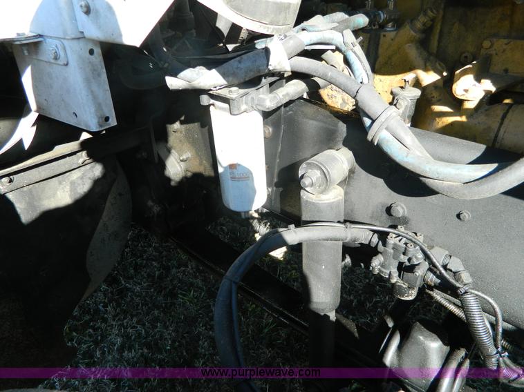 image for item J5152 1998 Kenworth T600 semi truck