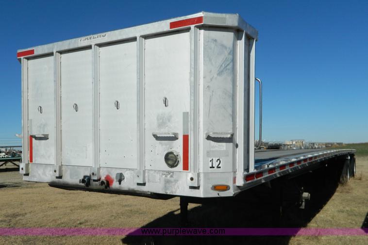 image for item J5154 1994 Raven flatbed trailer