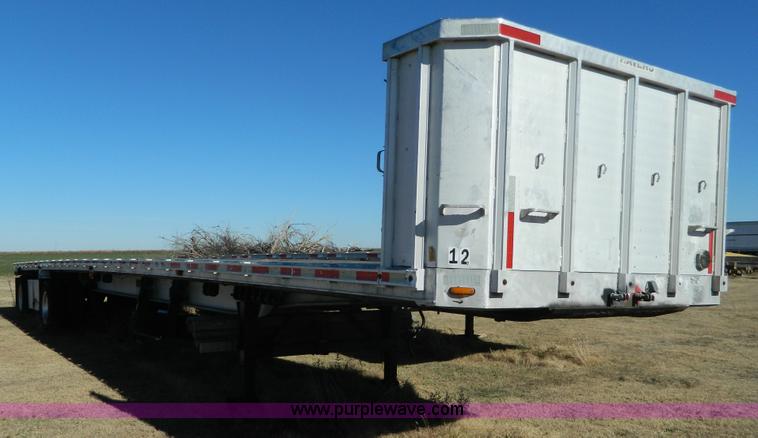 image for item J5154 1994 Raven flatbed trailer