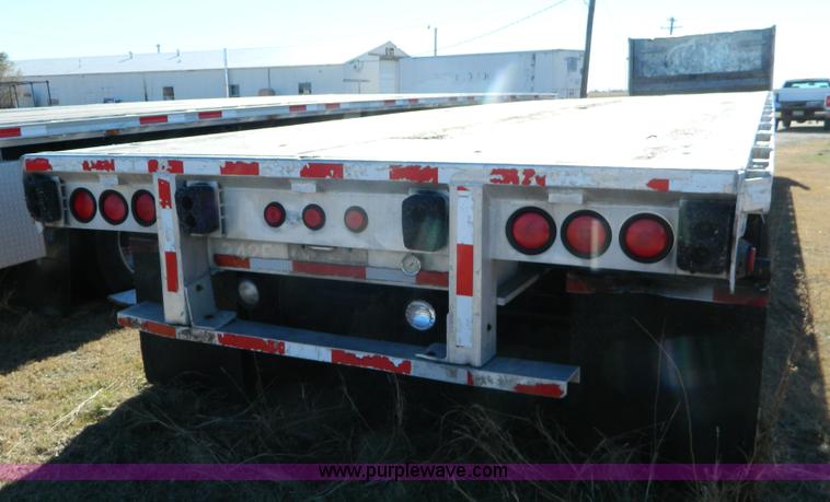 image for item J5154 1994 Raven flatbed trailer