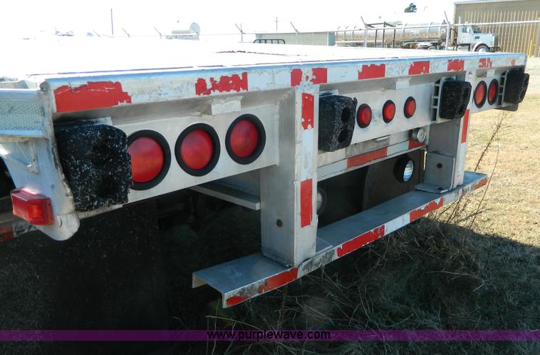 image for item J5154 1994 Raven flatbed trailer