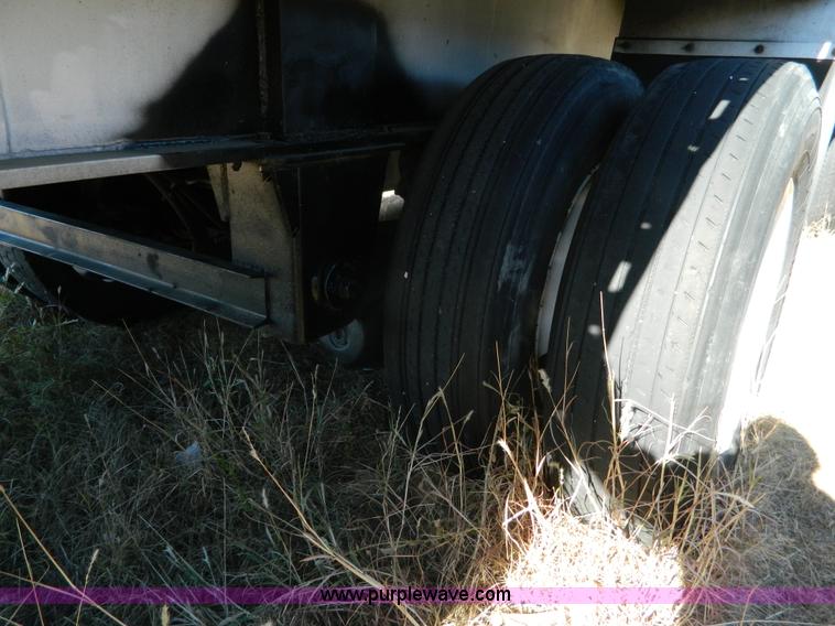 image for item J5154 1994 Raven flatbed trailer