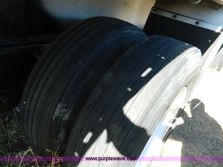 image for item J5154 1994 Raven flatbed trailer