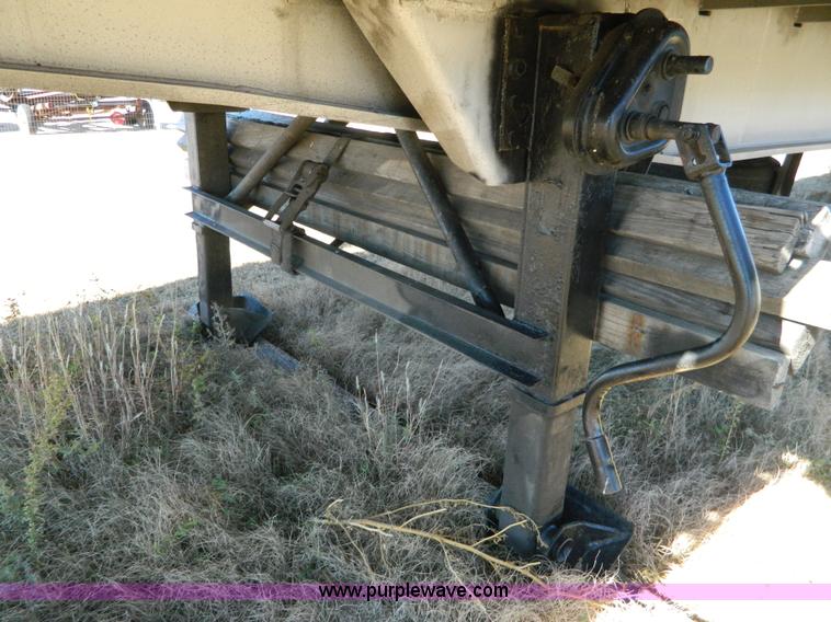 image for item J5154 1994 Raven flatbed trailer