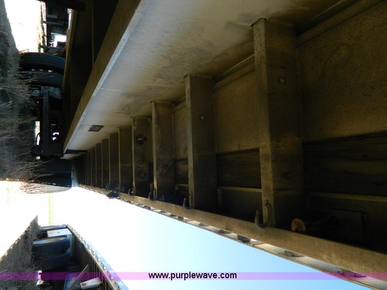 image for item J5154 1994 Raven flatbed trailer