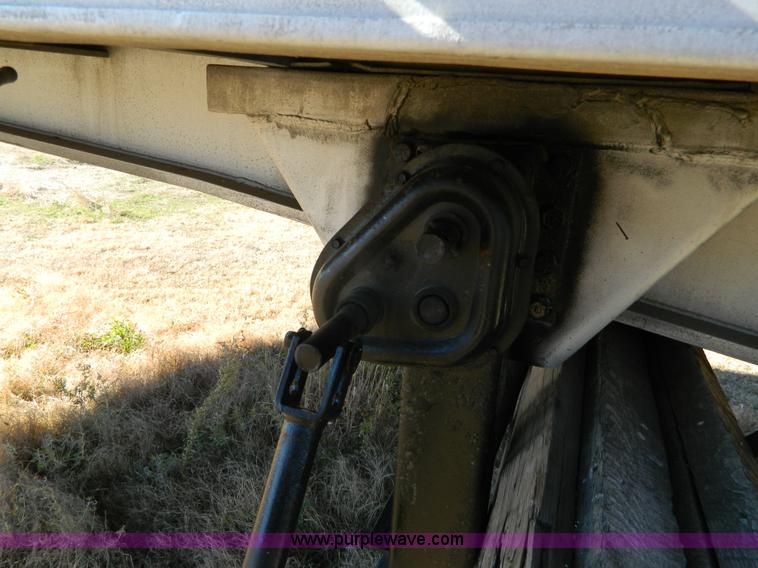 image for item J5154 1994 Raven flatbed trailer