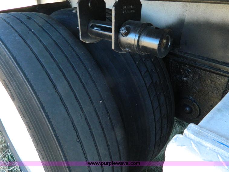 image for item J5154 1994 Raven flatbed trailer