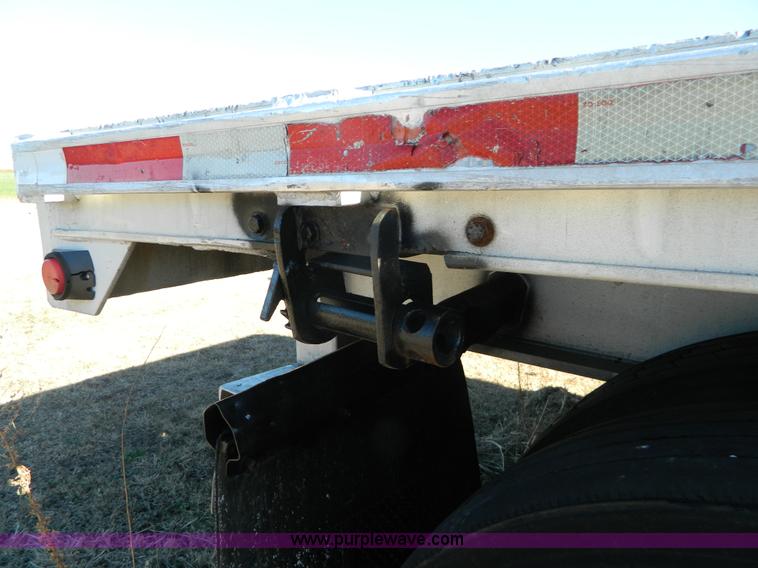 image for item J5154 1994 Raven flatbed trailer