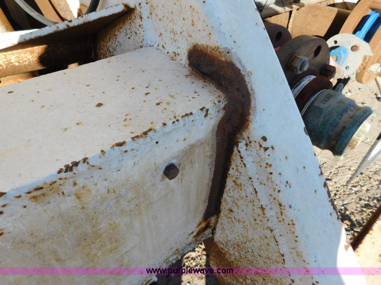 image for item J6838 1994 Falcon vacuum trailer