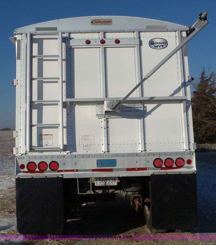 image for item J8395 2010 Merritt double hopper grain trailer