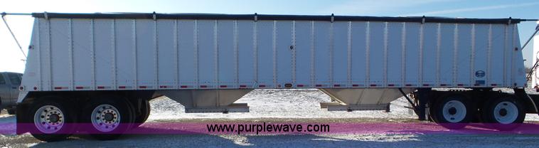 image for item J8395 2010 Merritt double hopper grain trailer
