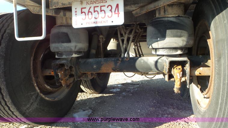 image for item J8395 2010 Merritt double hopper grain trailer