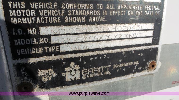 image for item J8395 2010 Merritt double hopper grain trailer