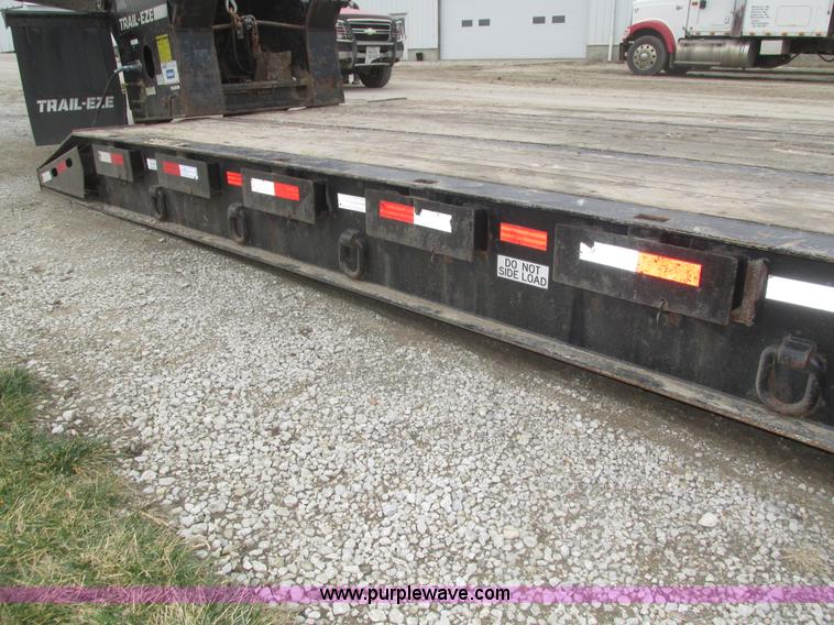image for item J8774 2008 Trail Eze TE100DGWS53 lowboy equipment trailer