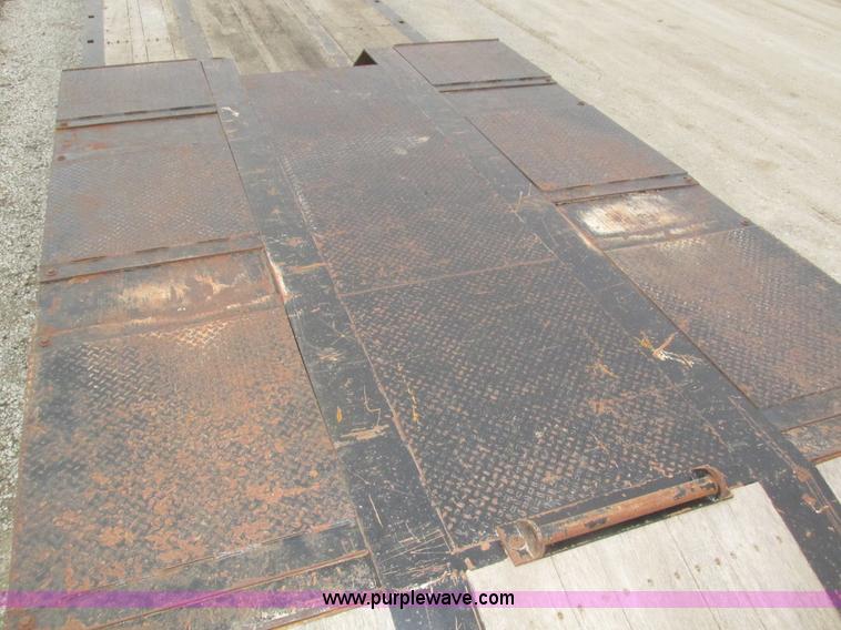 image for item J8774 2008 Trail Eze TE100DGWS53 lowboy equipment trailer