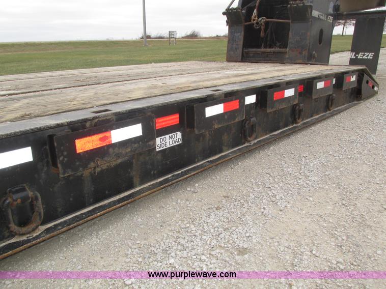 image for item J8774 2008 Trail Eze TE100DGWS53 lowboy equipment trailer