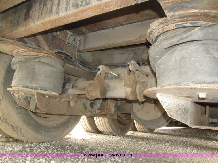 image for item J8774 2008 Trail Eze TE100DGWS53 lowboy equipment trailer