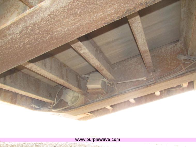 image for item J8774 2008 Trail Eze TE100DGWS53 lowboy equipment trailer