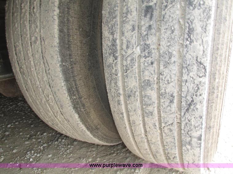 image for item J8774 2008 Trail Eze TE100DGWS53 lowboy equipment trailer