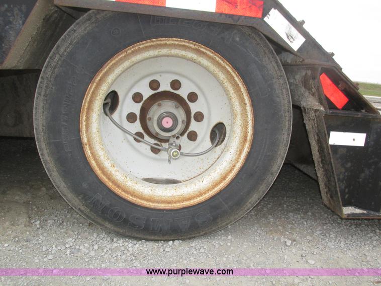 image for item J8774 2008 Trail Eze TE100DGWS53 lowboy equipment trailer