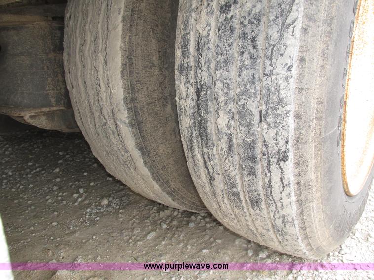 image for item J8774 2008 Trail Eze TE100DGWS53 lowboy equipment trailer