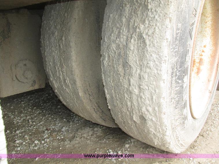 image for item J8774 2008 Trail Eze TE100DGWS53 lowboy equipment trailer