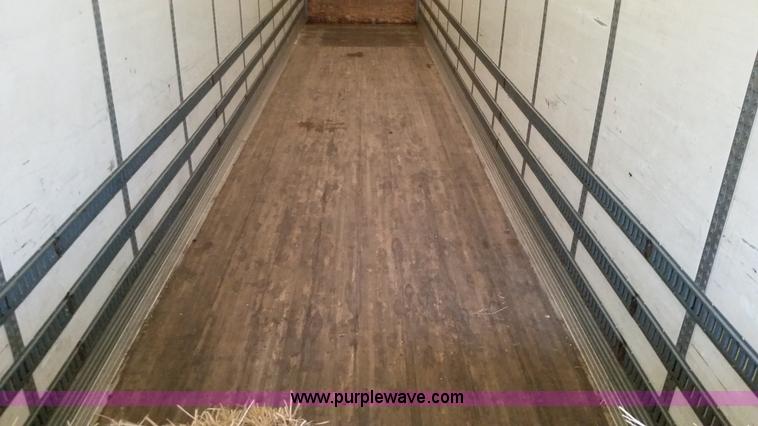 image for item K5334 2005 Wabash dry van trailer