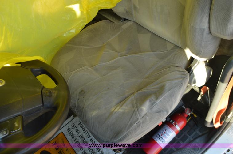 image for item K5372 2010 Volvo VNL semi truck