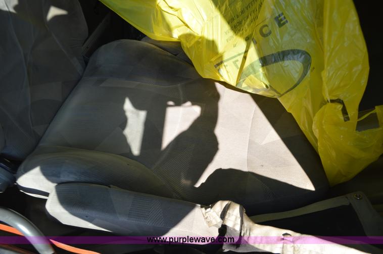 image for item K5372 2010 Volvo VNL semi truck