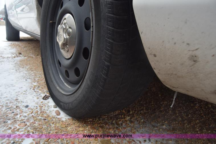 image for item BK9776 2008 Ford Crown Victoria Police Interceptor