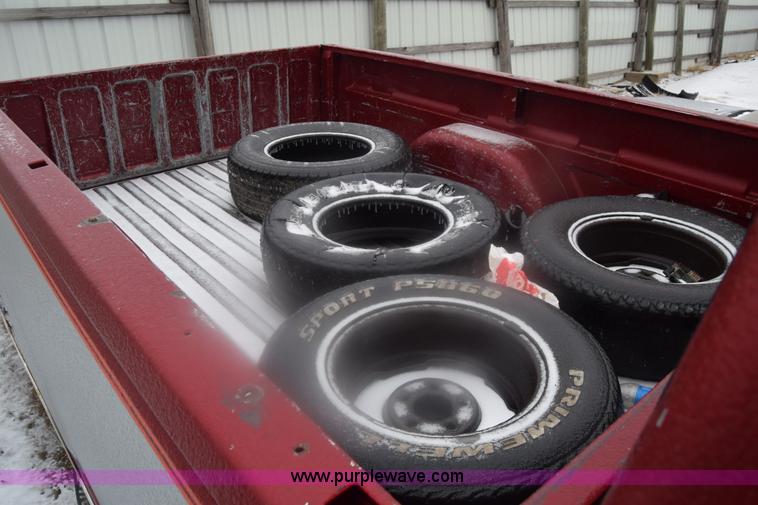 image for item BK9778 1990 Chevrolet Silverado 1500 pickup truck