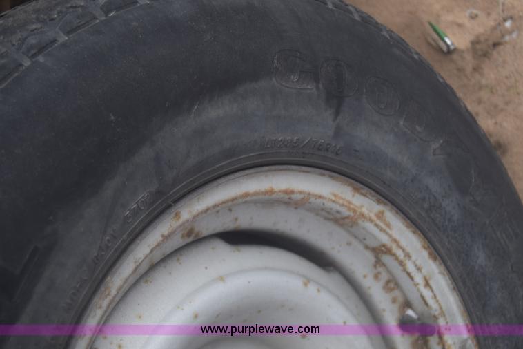 image for item BK9778 1990 Chevrolet Silverado 1500 pickup truck