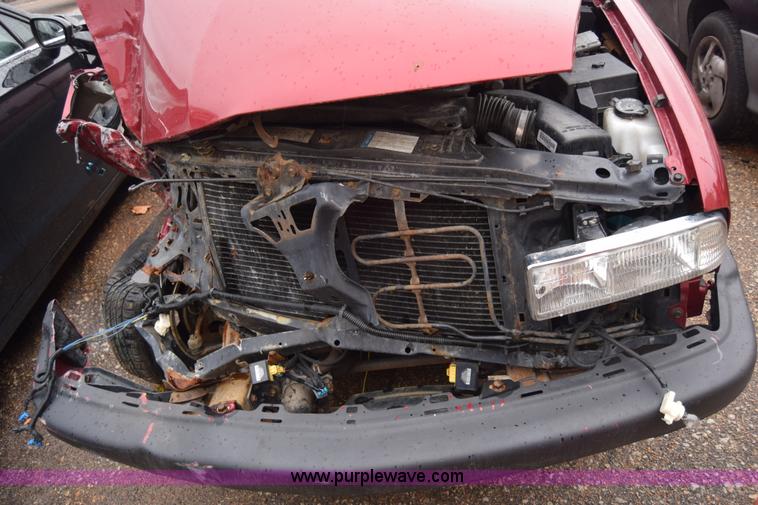 image for item BK9787 2001 Chevrolet S10 Ext. Cab pickup truck