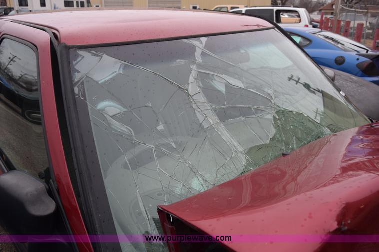 image for item BK9787 2001 Chevrolet S10 Ext. Cab pickup truck