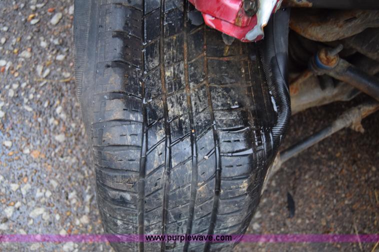 image for item BK9787 2001 Chevrolet S10 Ext. Cab pickup truck