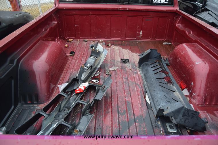 image for item BK9787 2001 Chevrolet S10 Ext. Cab pickup truck