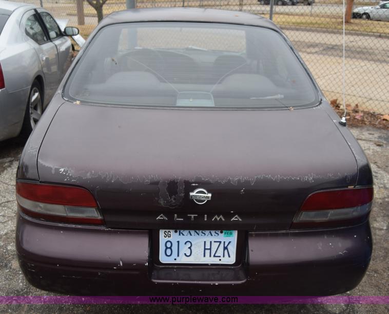 image for item BK9788 1997 Nissan Altima