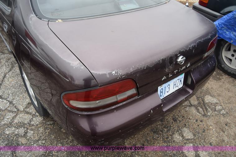 image for item BK9788 1997 Nissan Altima